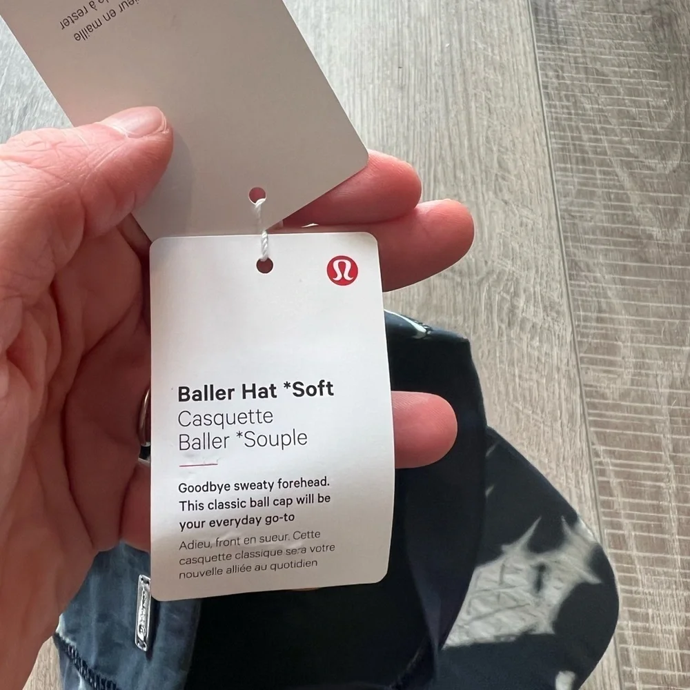 Lululemon Baller Hat Soft in Indigo Ice Print Blue Multi